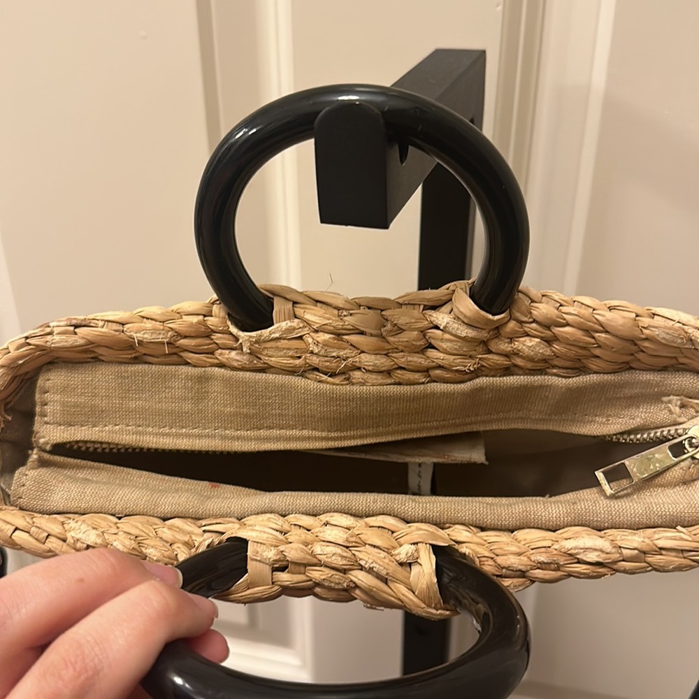 Poolside Straw Stripe Bec Bag - Picture 11 of 16